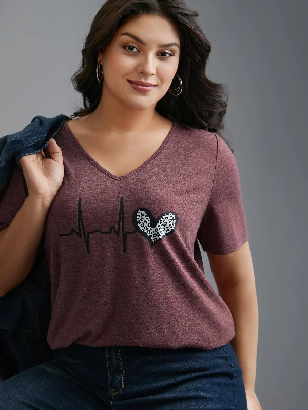 V Neck Heart Print T-Shirt