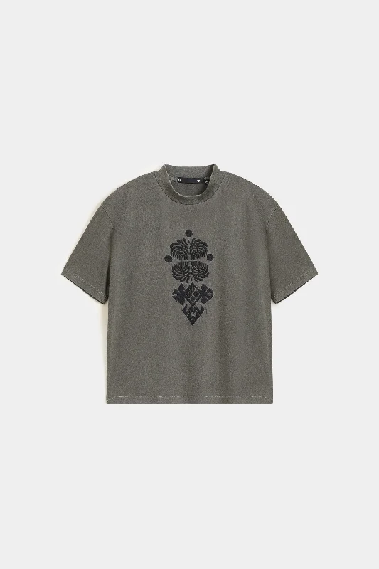 Weekend Bargains to Celebrate Embroidered Cropped Mock Neck T-Shirt